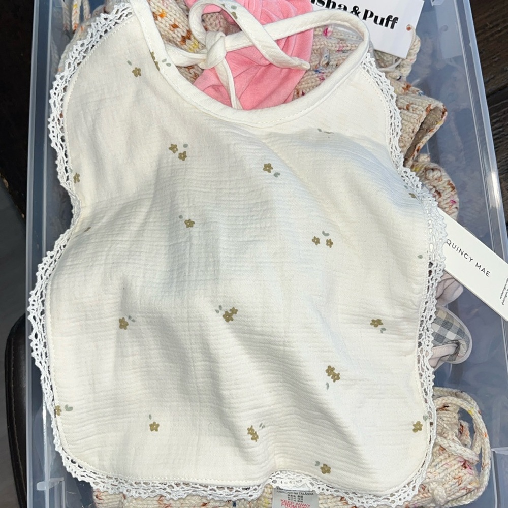 Quincy Mae bib brand new
